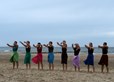 foto&#39;s pardans staand op het strand