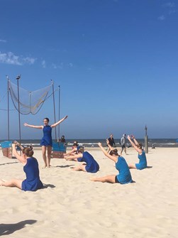 dansen op het strand