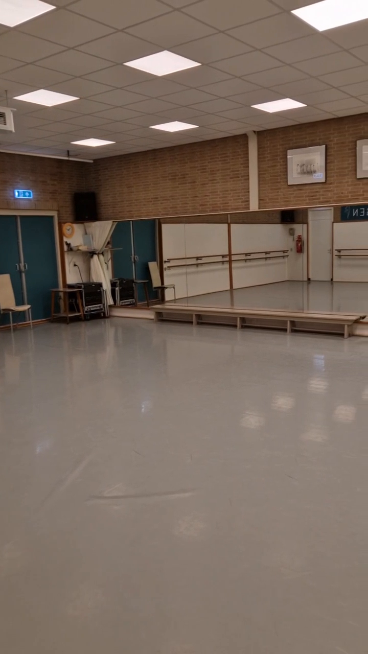 Onze nieuwe balletvloer...